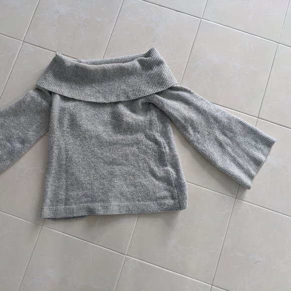 Ann Taylor Sweaters - Ann Taylor Off the Shoulder Bell Sleeve Sweater